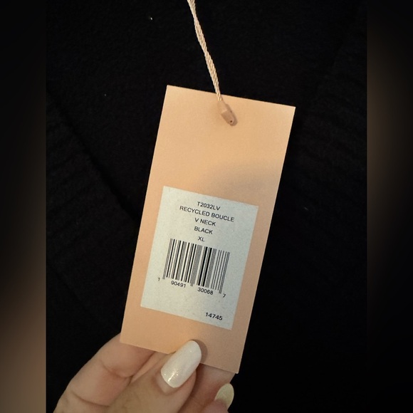 NEW Eberjey Recycled Boucle Boyfriend Oversized Sweater Size XL Black NWT - Picture 6 of 8